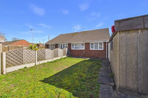 2 bedroom semi-detached bungalow for sale, Ullswater Drive, Hull, HU8 0JZ
