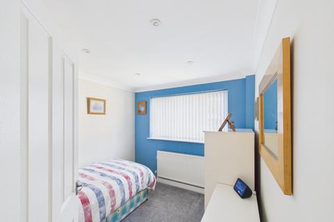 2 bedroom semi-detached bungalow for sale, Ullswater Drive, Hull, HU8 0JZ