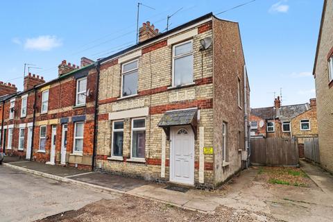 3 bedroom end of terrace house for sale, Burkitt Street Kings Lynn