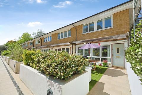2 bedroom end of terrace house for sale, Keswick Road, London, SW15