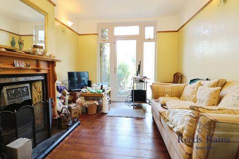 3 bedroom semi-detached house for sale, Milton Crescent, Ilford IG2