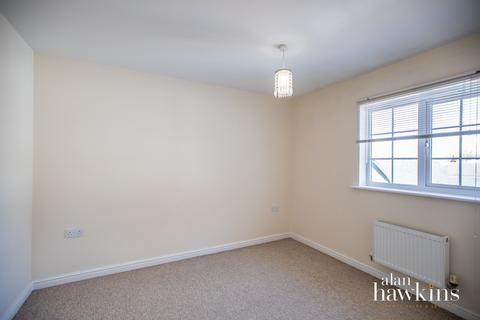 2 bedroom flat to rent, Rysy Court, Swindon, SN25