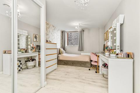 undefined, Two-bed City Apartment, Bristol, BS2