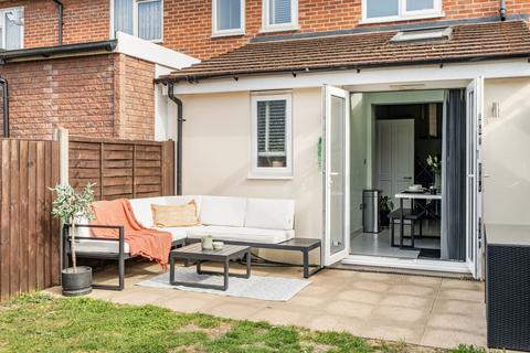 2 bedroom terraced house for sale, Tintern Road, Carshalton