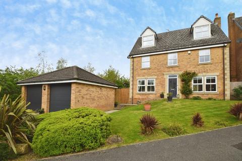 5 bedroom detached house for sale - Calderwood Close, Bradford BD18