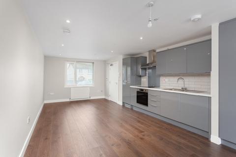 Studio to rent, Burdiehouse Terrace, Edinburgh EH17