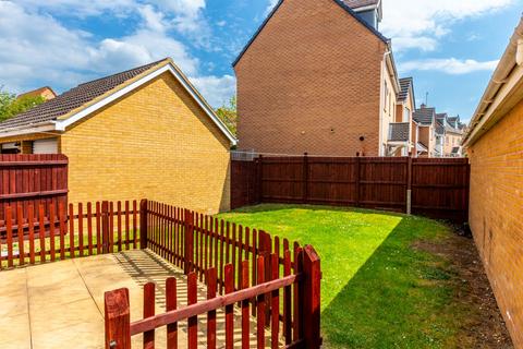 3 bedroom detached house for sale, Vicarage Road, Rushden NN10