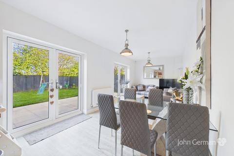 5 bedroom detached house for sale, Yelland Walk, Great Haywood, Stafford