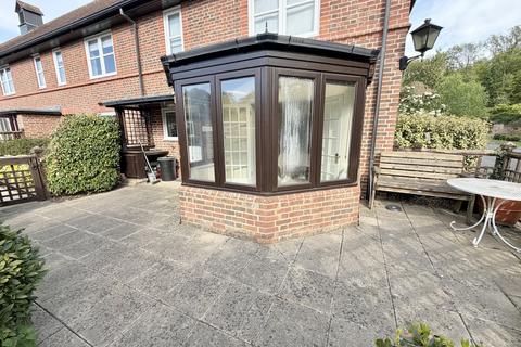 undefined, Mytchett Heath, Camberley GU16
