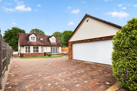 3 bedroom detached house for sale, Weathercock Close, Woburn Sands