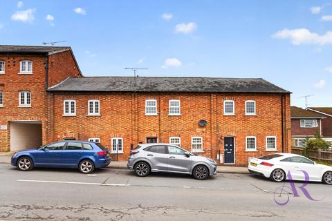 3 bedroom terraced house for sale, Russell Street, Woburn Sands