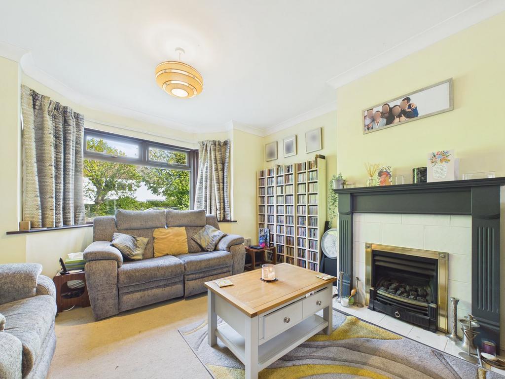 House in Reading, Tilehurst - View 2