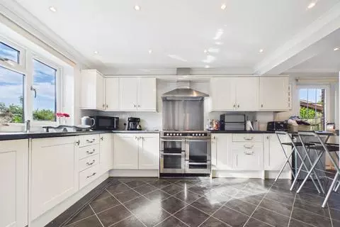 3 bedroom semi-detached house for sale – pohled 4