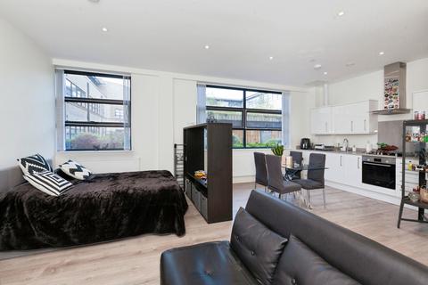 Heron Drive, Slough, SL3