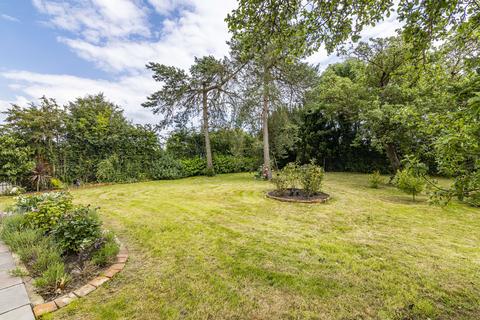 4 bedroom farm house for sale, Dunham Road, Newark, NG22