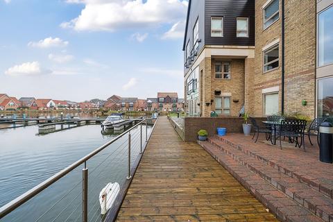 1 bedroom apartment for sale, Marine Approach, Burton Waters, Lincoln LN1