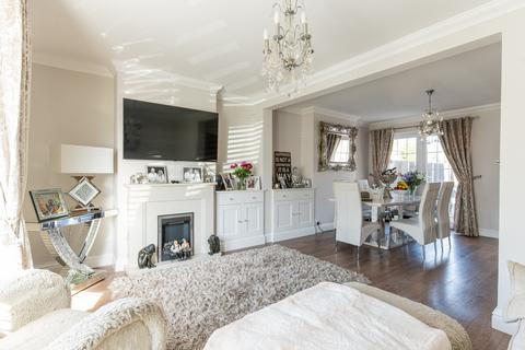 3 bedroom semi-detached house for sale, Nelson Road, Bromley BR2