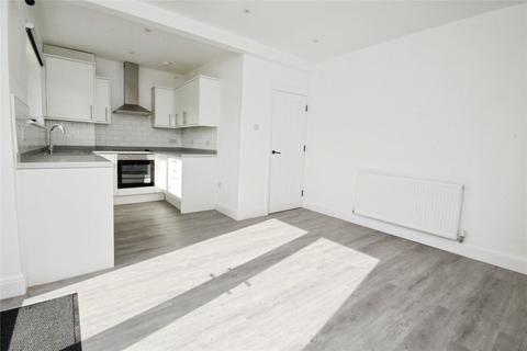 3 bedroom semi-detached house to rent, Edison Avenue, Hornchurch, RM12