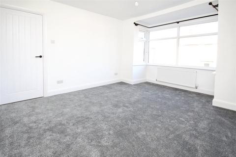 3 bedroom semi-detached house to rent, Edison Avenue, Hornchurch, RM12