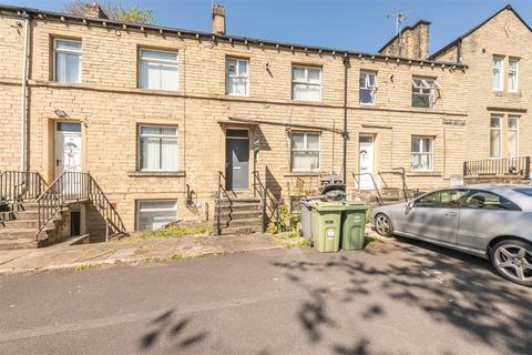 Terraced house - Fenton Square, Huddersfield