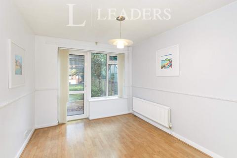 3 bedroom semi-detached house to rent, Laver Close, Arnold, NG5
