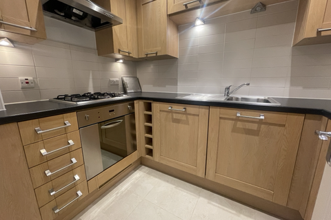 2 bedroom flat to rent, Sadlers Court, Winnersh, Wokingham, RG41