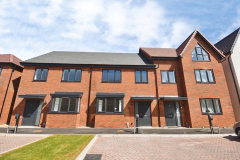 3 bedroom terraced house to rent, Sanders Lane, Buckinghamshire HP21