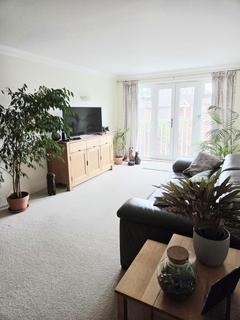 2 bedroom apartment to rent, East Grinstead, RH19