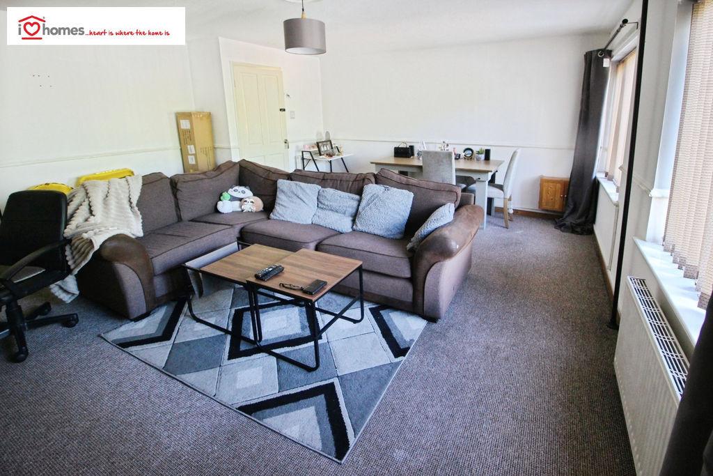 House in Walsall, Pheasey - View 3