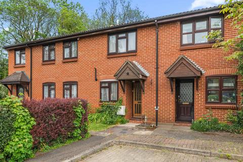2 bedroom terraced house for sale, Friars Way, Chertsey KT16