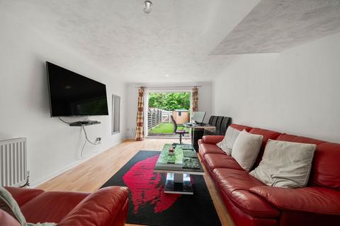 2 bedroom terraced house for sale, Friars Way, Chertsey KT16