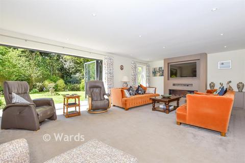 5 bedroom detached house for sale, Warmlake Orchard, Maidstone ME17