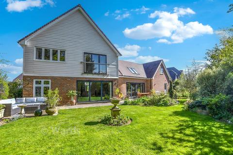 5 bedroom detached house for sale, Warmlake Orchard, Maidstone ME17