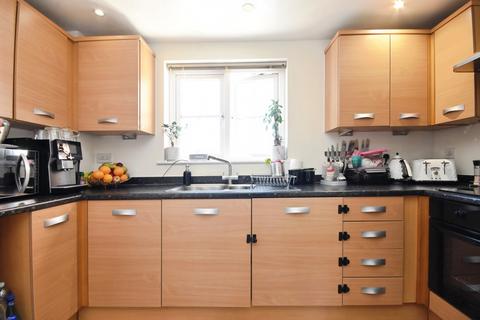 1 bedroom flat for sale, Baden Powell Close, Great Baddow, Chelmsford, Essex, CM2