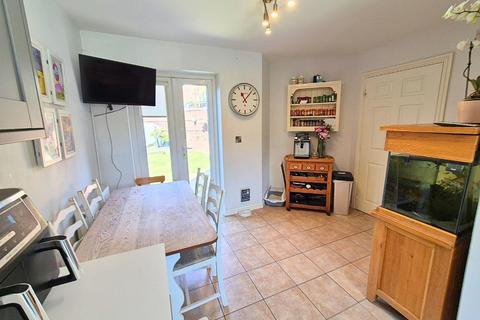 3 bedroom semi-detached house for sale, Lower Leys Way, Leominster, HR6 0SS