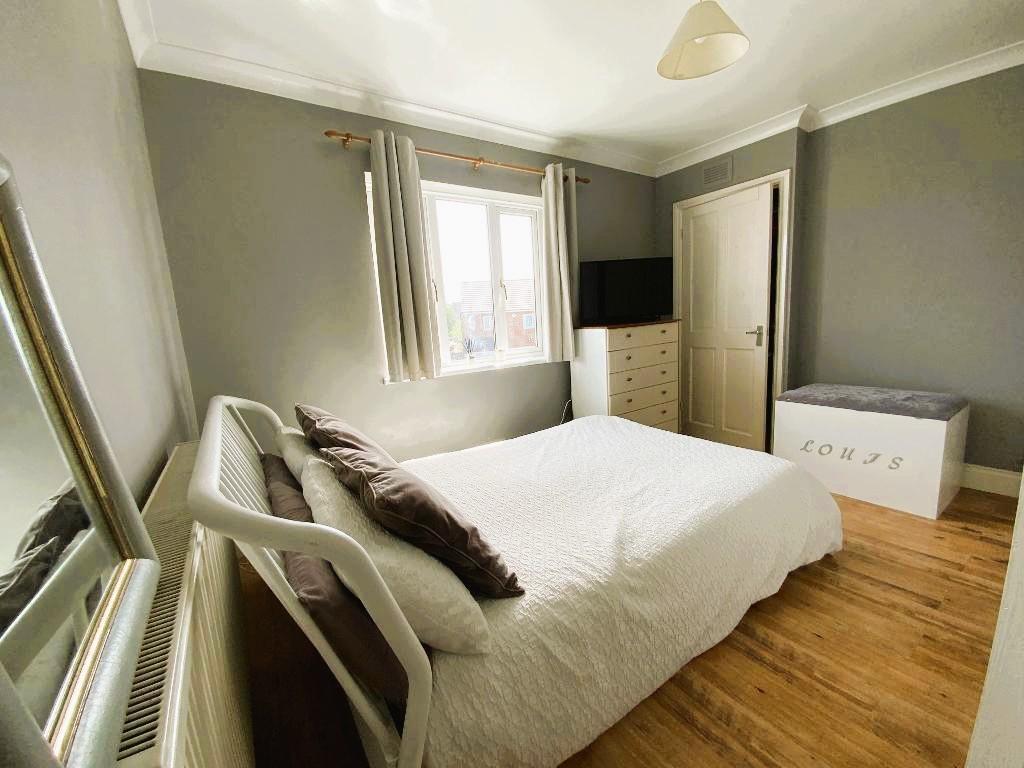 BEDROOM ONE 13'5 x 10'4