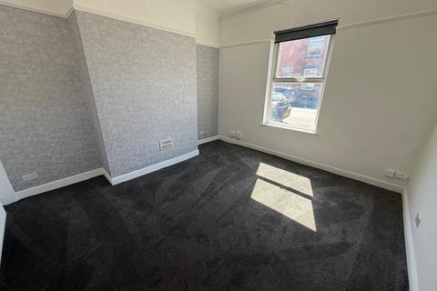 2 bedroom terraced house to rent, Nile Street,  Ashton-under-lyne, OL7