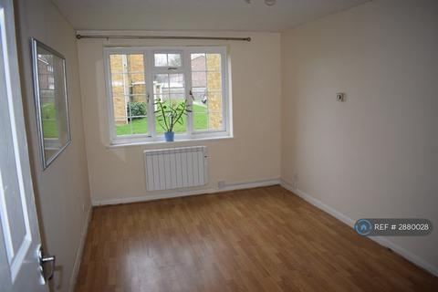 2 bedroom flat to rent, Waters Drive, Staines-Upon-Thames, TW18