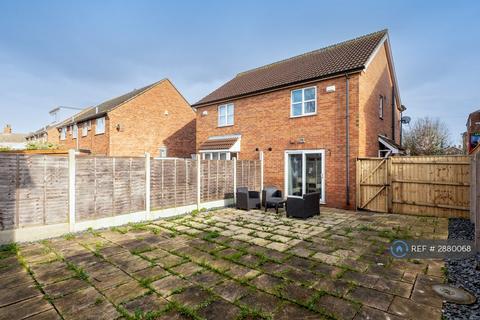 2 bedroom semi-detached house to rent, Harrison St, Grimsby, DN31