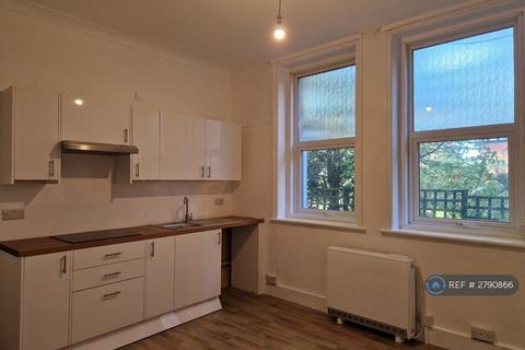 1 bed flat/apartment for rent in Earls Avenue, Folkestone, CT20