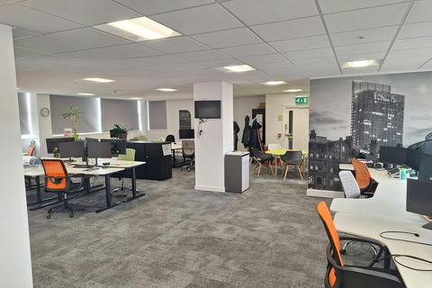 Office to rent, Chester Rd Manchester M32 0RS