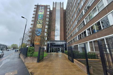 Office to rent, Chester Rd Manchester M32 0RS