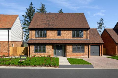 4 bedroom detached house for sale, Conquerors Gate, North Trade Road, Battle, East Sussex, TN33
