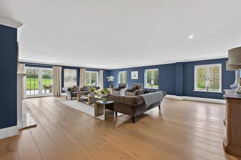 7 bedroom country house for sale, Blytheswood, Graffham, Petworth GU28 0PY