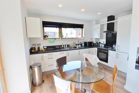 2 bedroom flat for sale, Wards Brewery, Ecclesall Road, Sheffield, S11 8HW