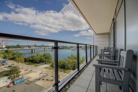 2 bedroom apartment for sale, Prospect Place, Cardiff, CF11