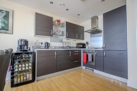 2 bedroom apartment for sale, Prospect Place, Cardiff, CF11