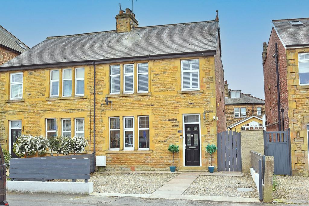 3 bedroom semi-detached house for sale