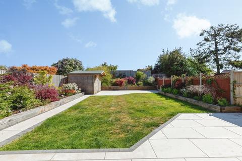 4 bedroom detached bungalow for sale, Hill View Road, Bournemouth