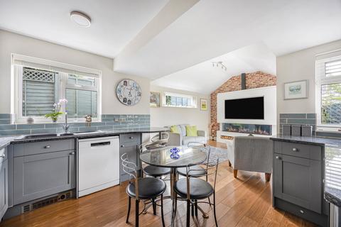 undefined, Main Road, Shurdington, Cheltenham, Gloucestershire, GL51